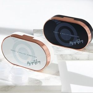 2 Premium Lens cases